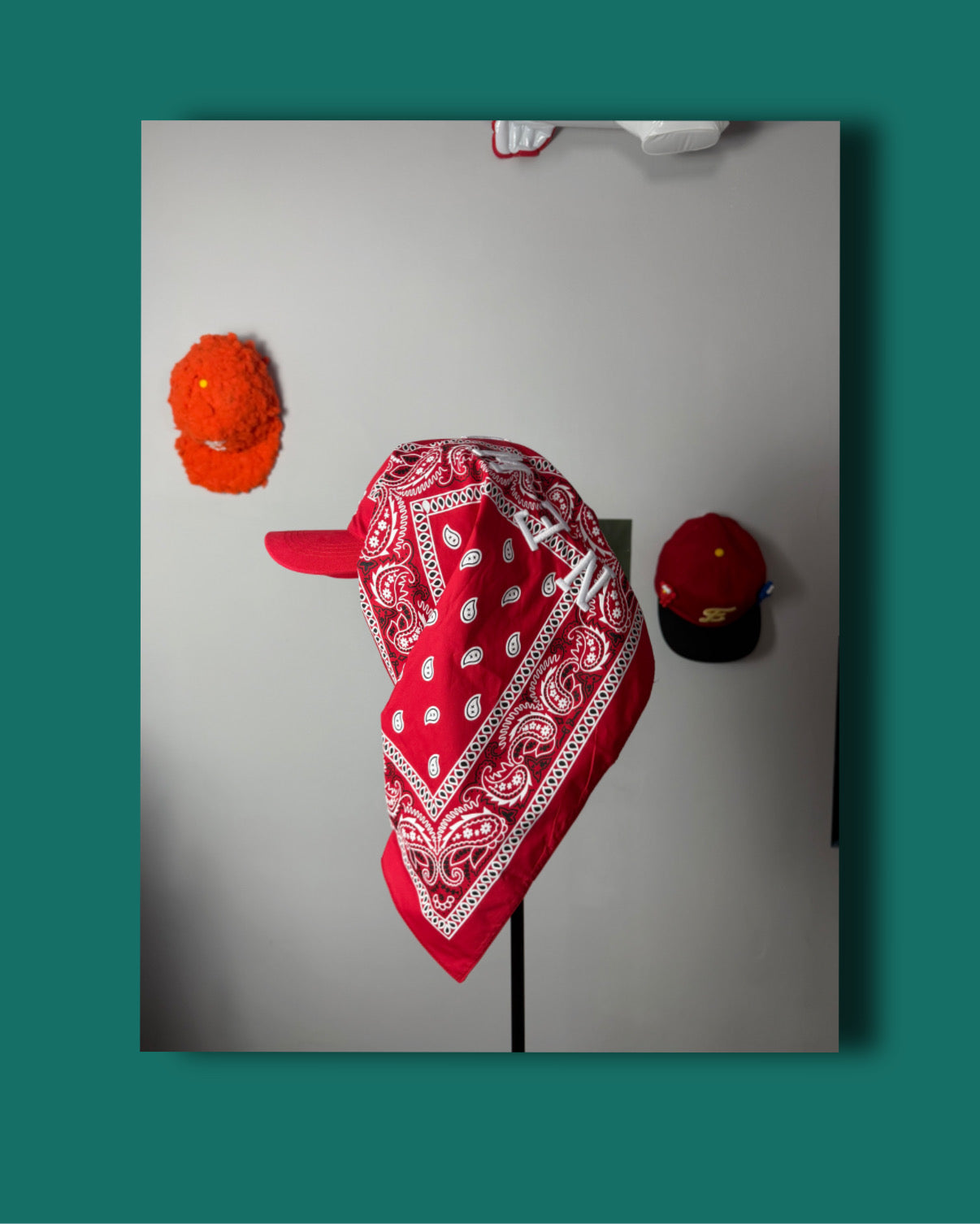 Cappello con bandana
